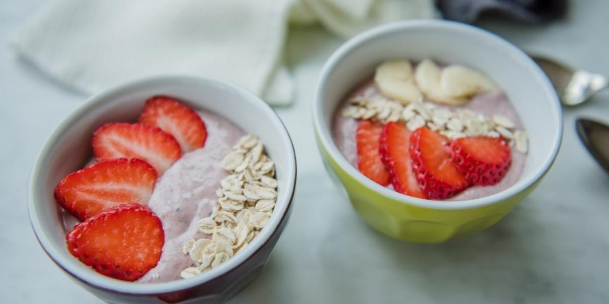 Super berry smoothie bowl