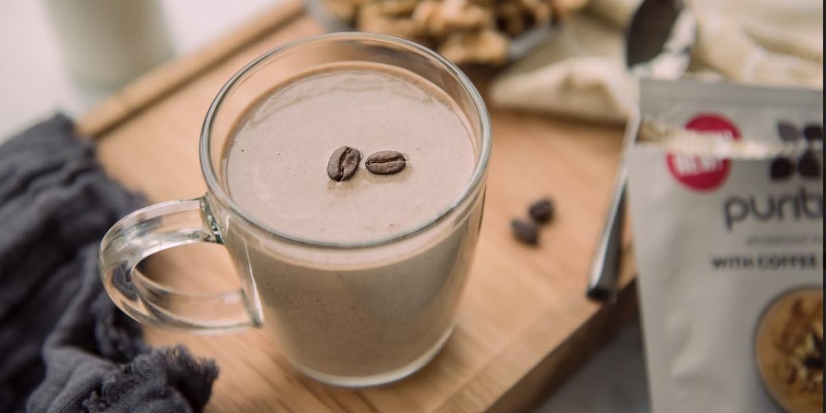 Coffee & Walnut protein breakfast smoothie