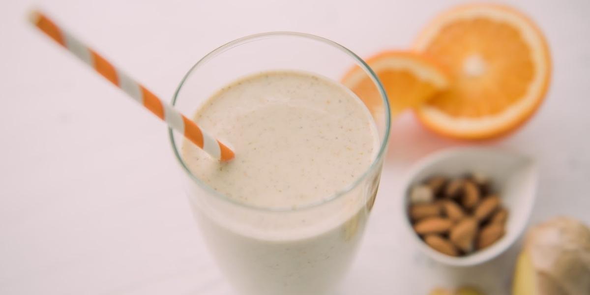 Orange & ginger spice smoothie